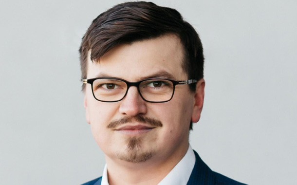 Image default