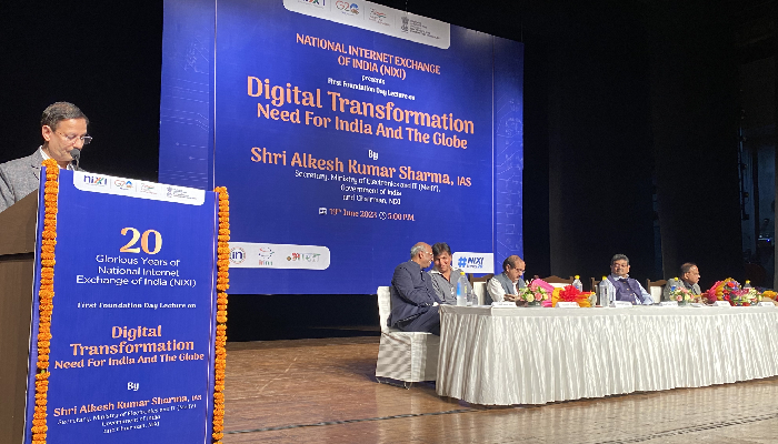 Shri. Alkesh Kumar Sharma, IAS, Secretary, MeitY & Chairman NIXI, delivering the inaugural NIXI Foundation Lecture in New Delhi.