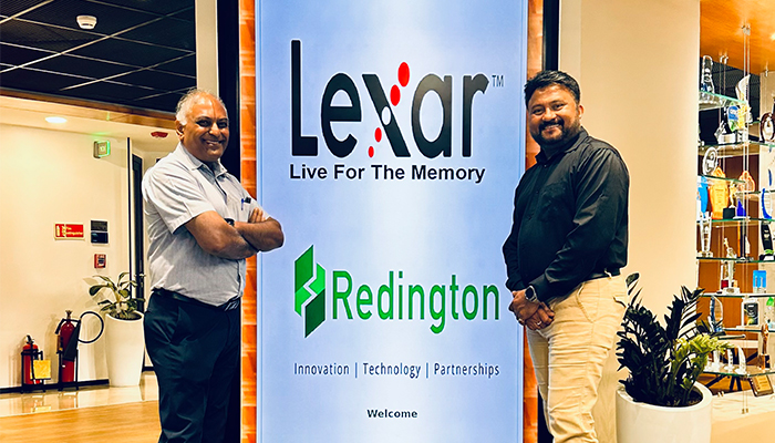 Raghu Ram, Senior vice President-ESG Group, Redington (Left) and Shabu Sultan, Country General Manager, Lexar Co. Ltd (Right) after inking the partnership agreement.